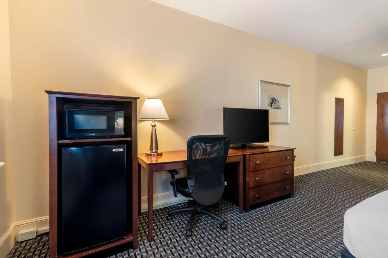 Best Western Plus Brunswick Bath Exterior foto